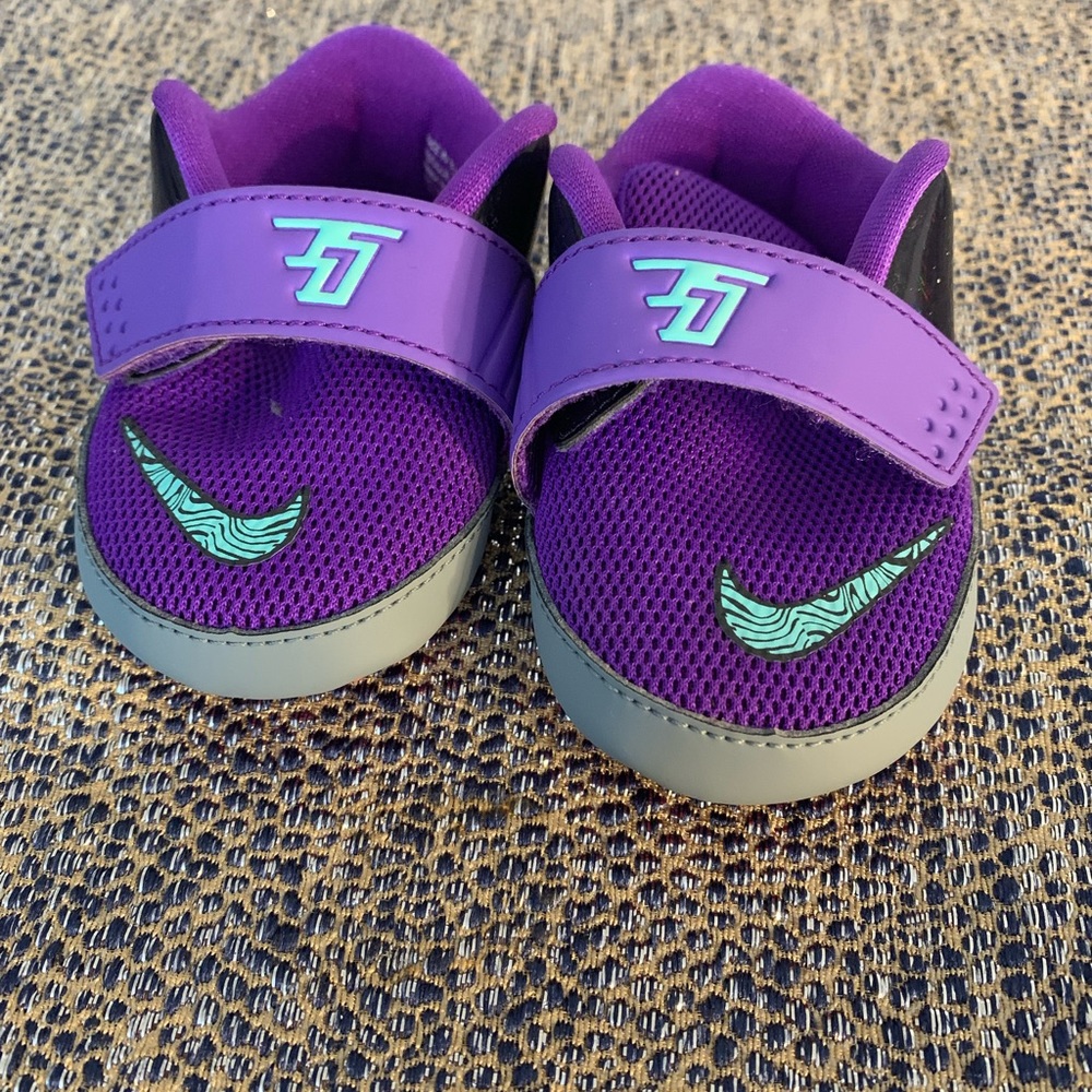 Baby shoes size US 3C - 9cm